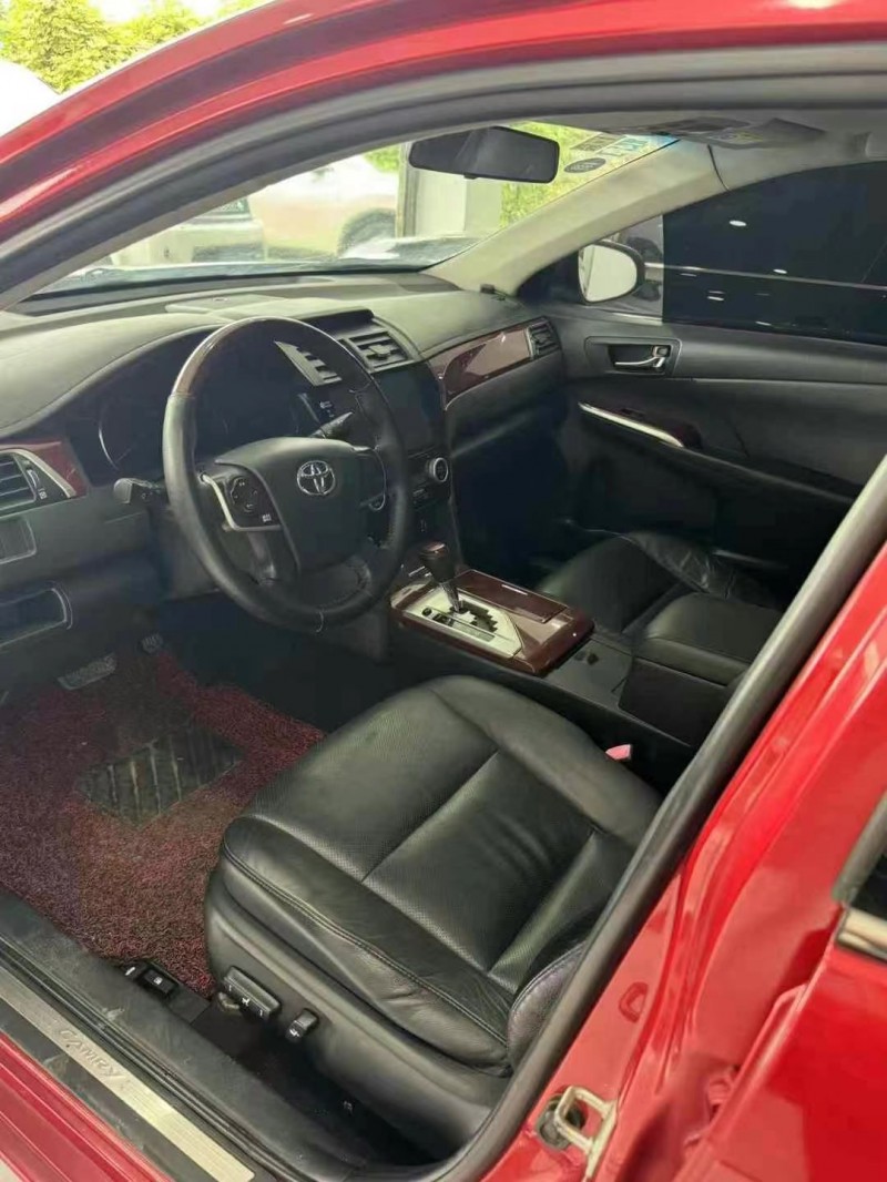 邵阳14年丰田凯美瑞4