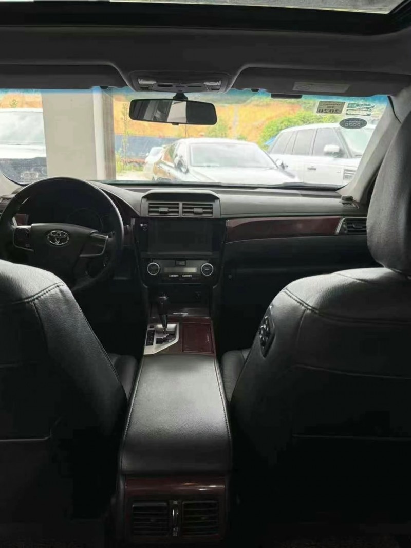 邵阳14年丰田凯美瑞6