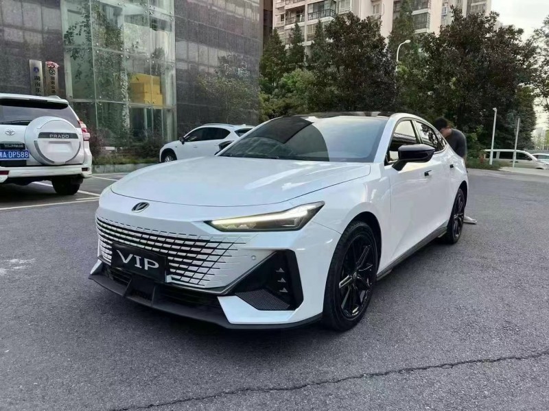 邵阳23年长安汽车UNI-V2