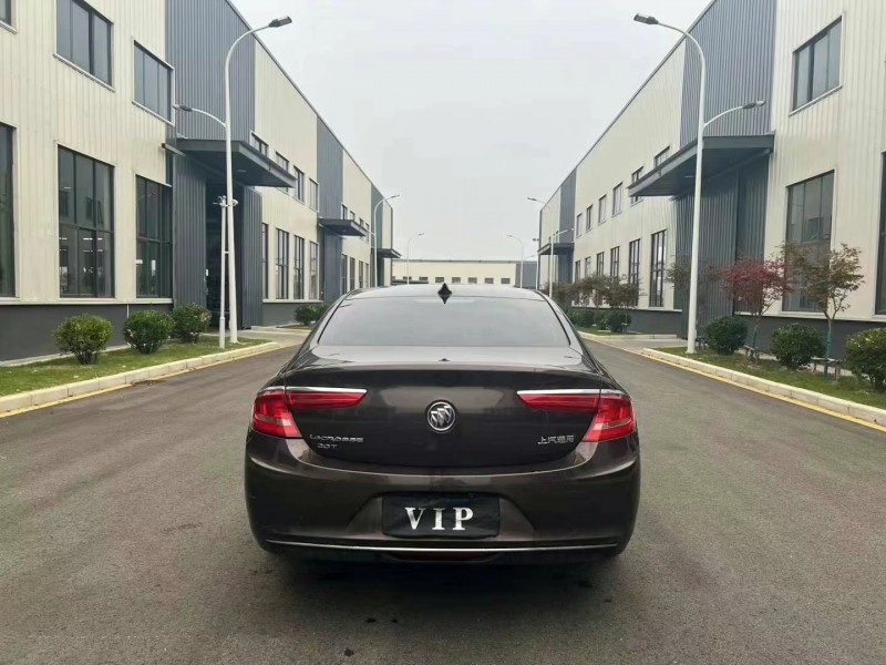 徐州16年别克君越9