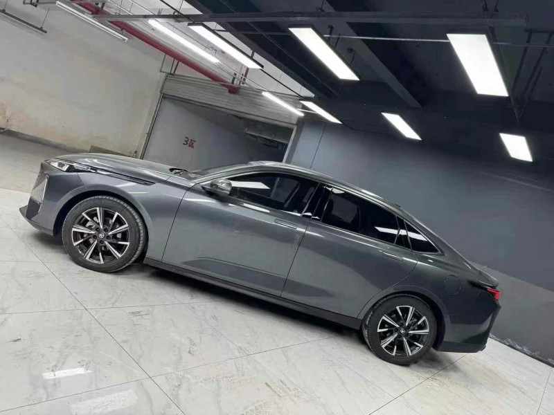 成都23年长安汽车逸达3