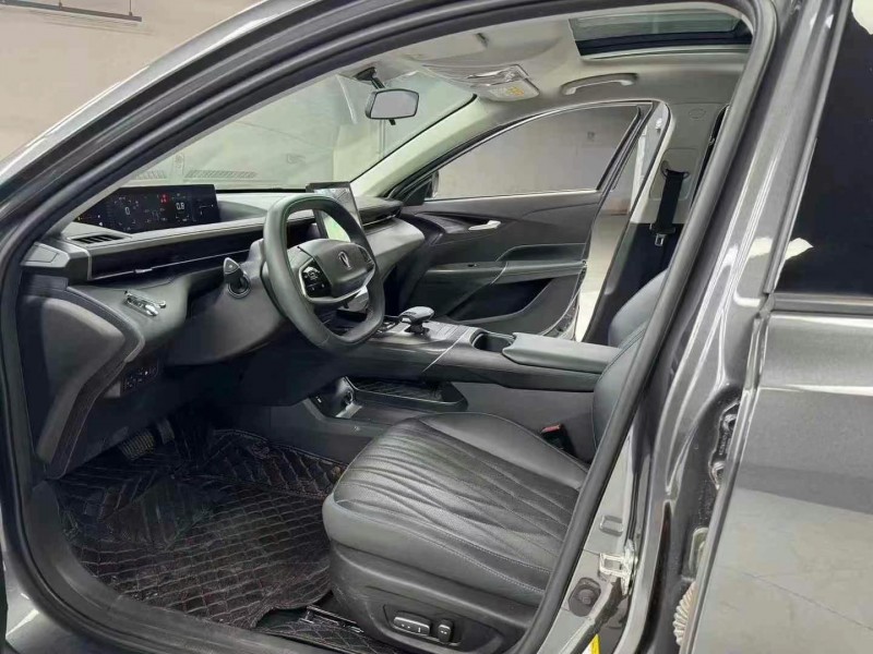 成都23年长安汽车逸达4