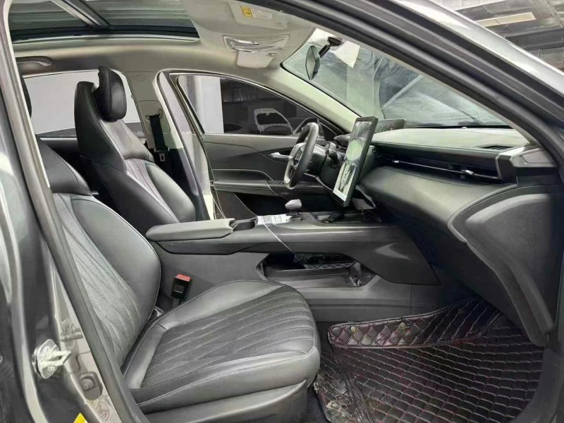 成都23年长安汽车逸达6