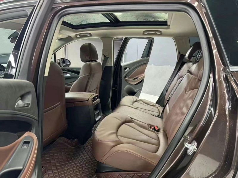 成都21年别克昂科威8