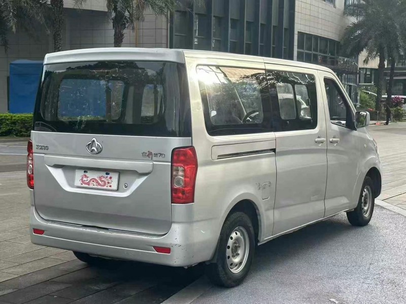 佛山18年长安汽车睿行8