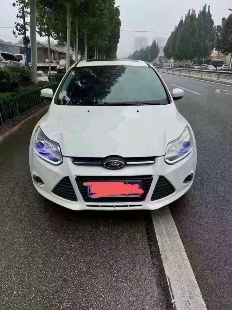 菏泽12年福特福克斯1