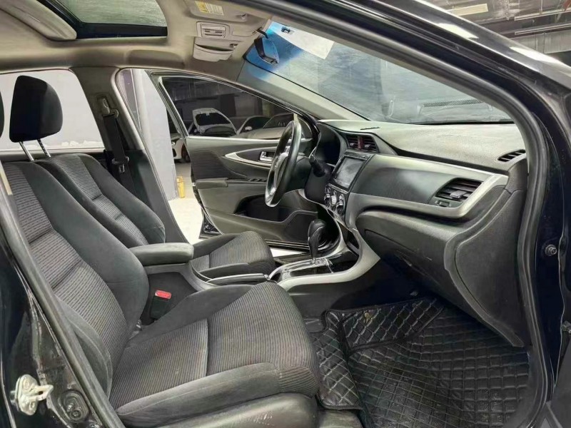 成都18年本田凌派4