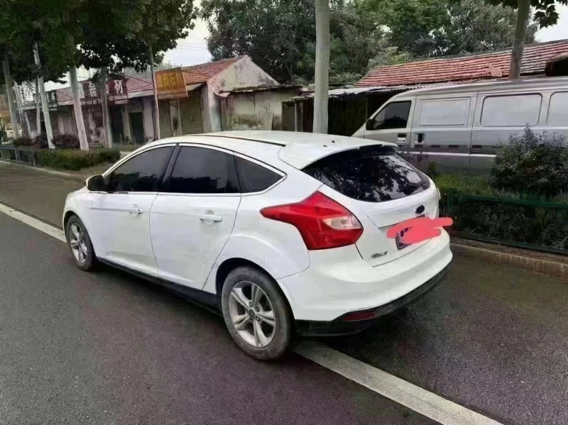 菏泽12年福特福克斯6