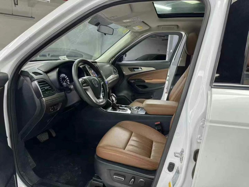 成都17年长安汽车CS957