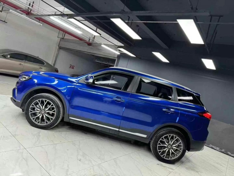 成都20年吉利博越3