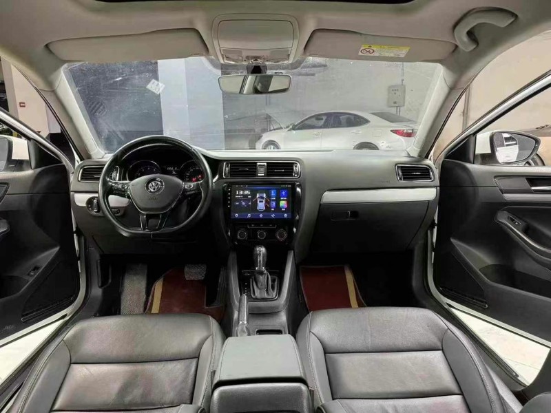 成都18年大众速腾5