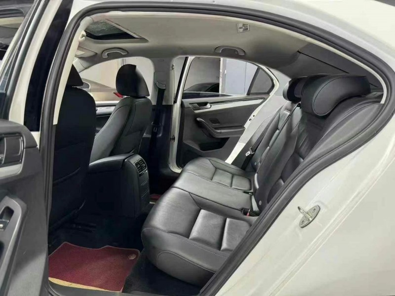 成都18年大众速腾9