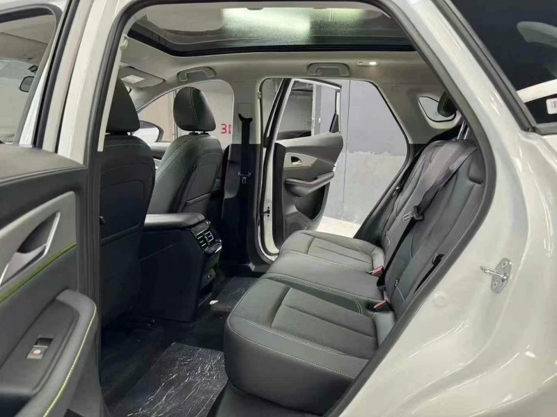 成都24年东风雷霆9