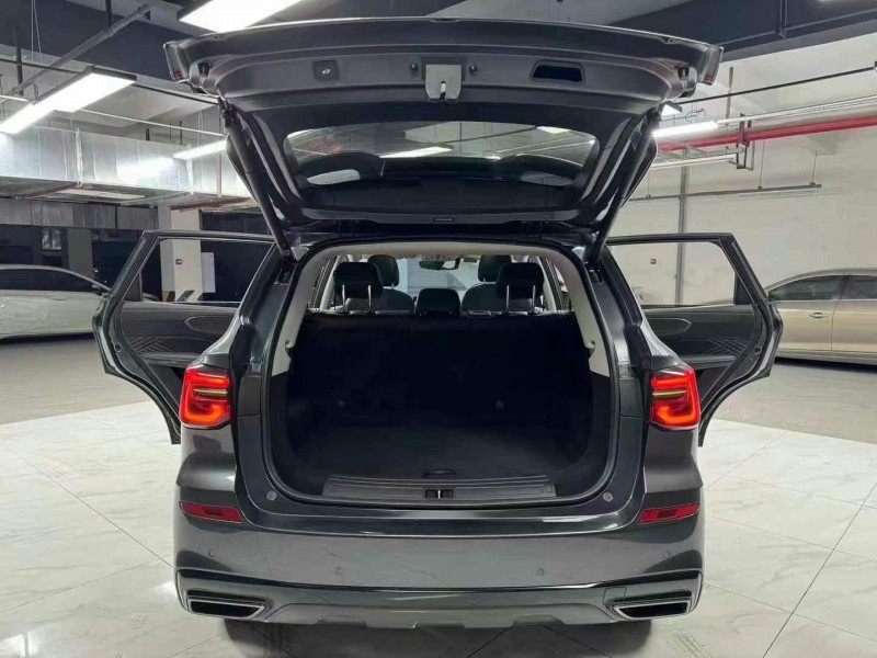 成都21年奥迪A4L9