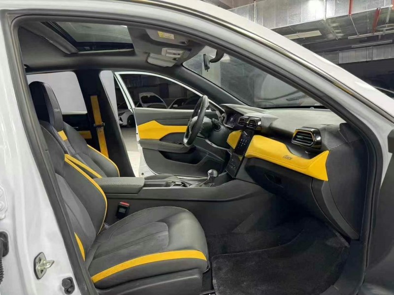 成都22年东风奕炫6