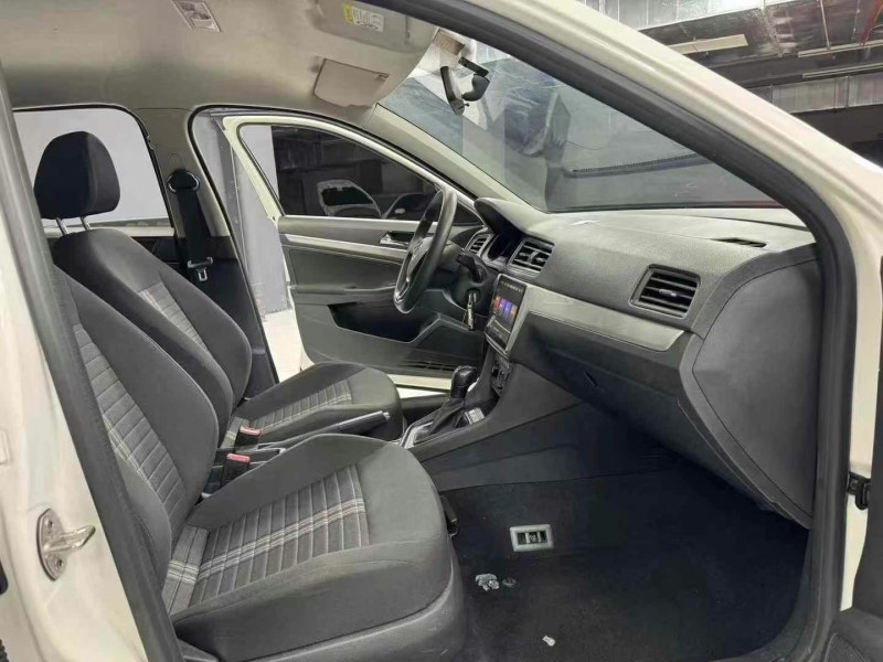 成都21年大众朗逸6