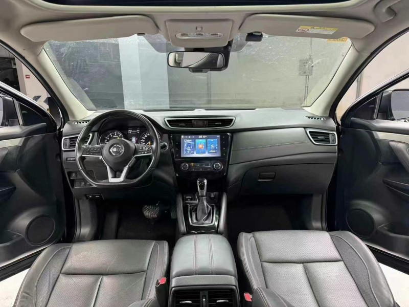 成都21年日产逍客5