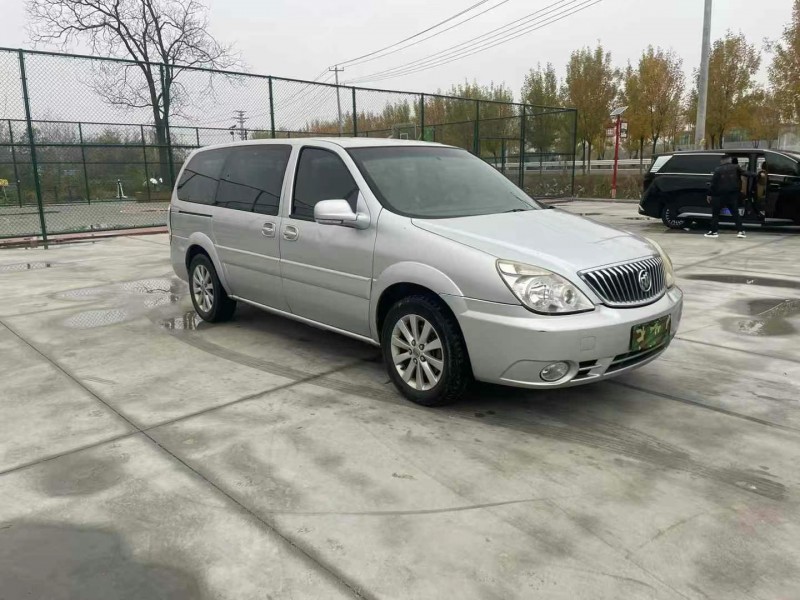 徐州13年别克GL83