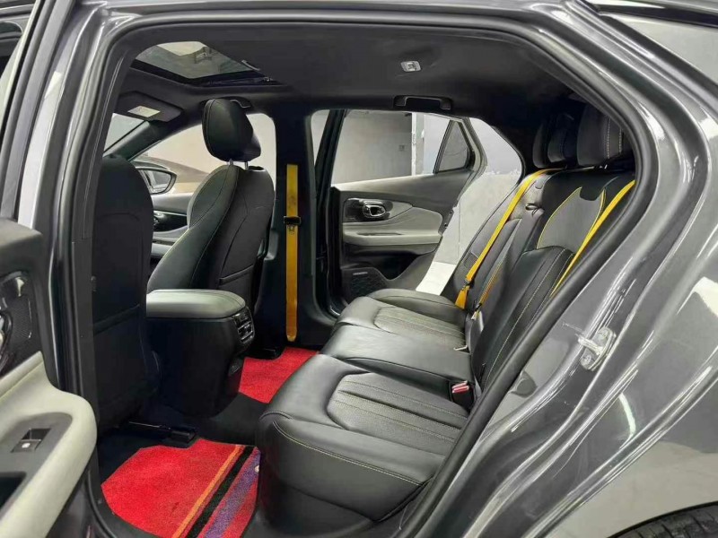 成都24年传祺影豹9