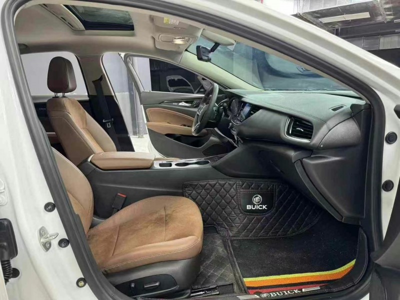 成都22年别克君威4