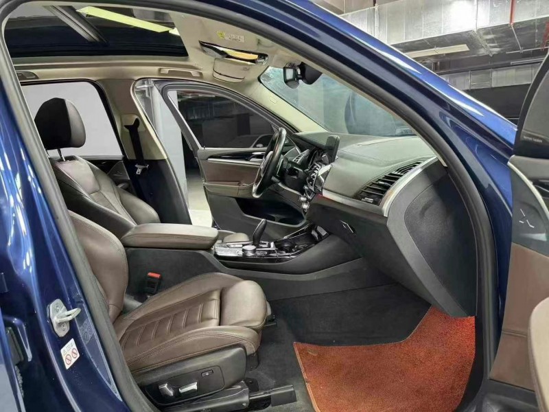 成都18年宝马X34