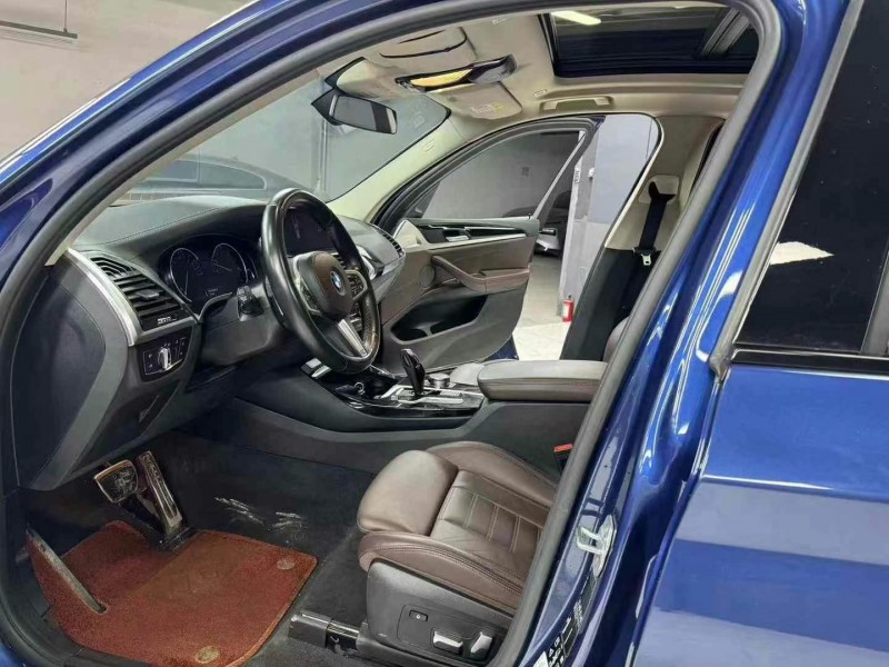 成都18年宝马X35