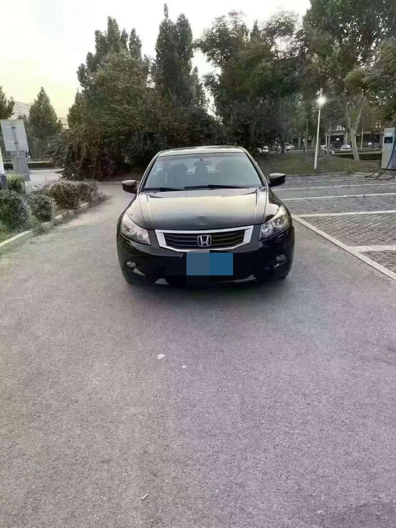 菏泽09年本田雅阁1