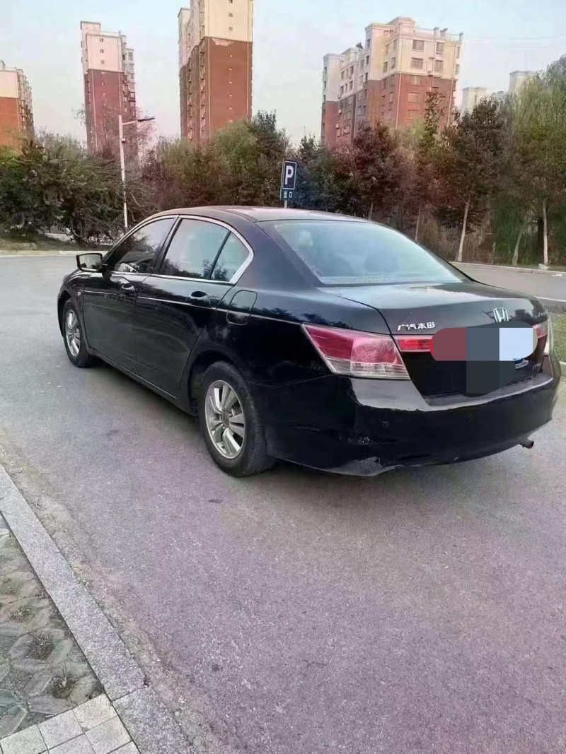 菏泽09年本田雅阁2