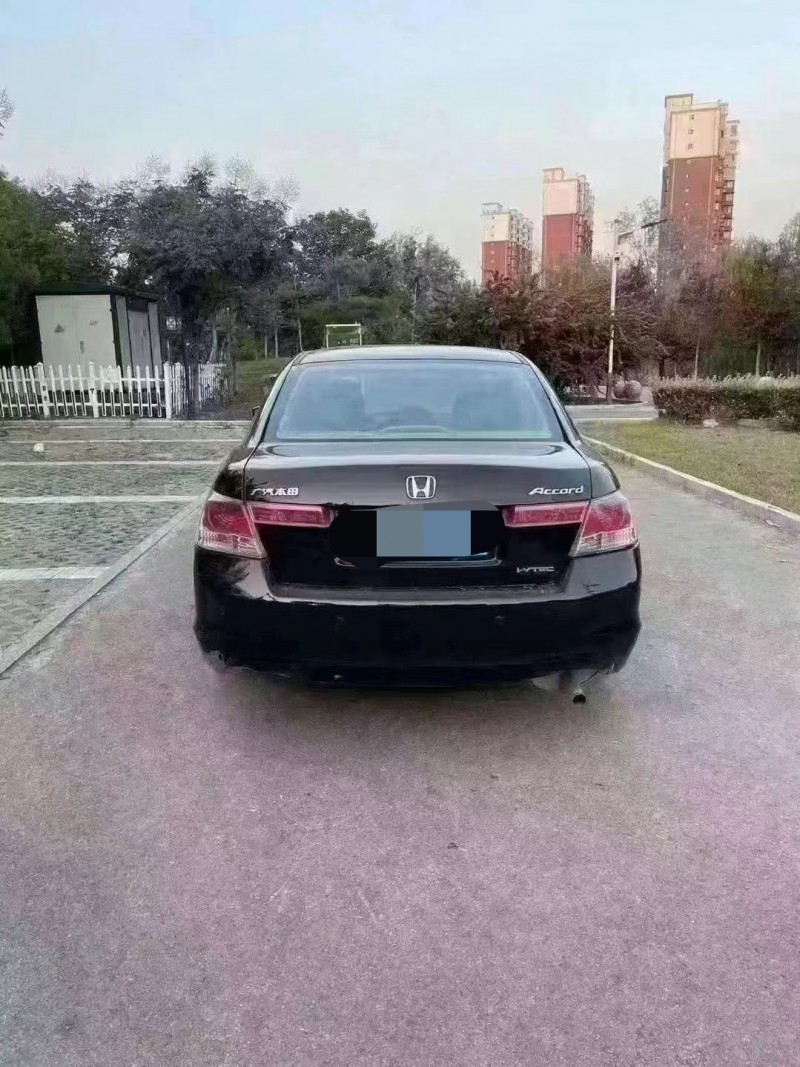 菏泽09年本田雅阁4