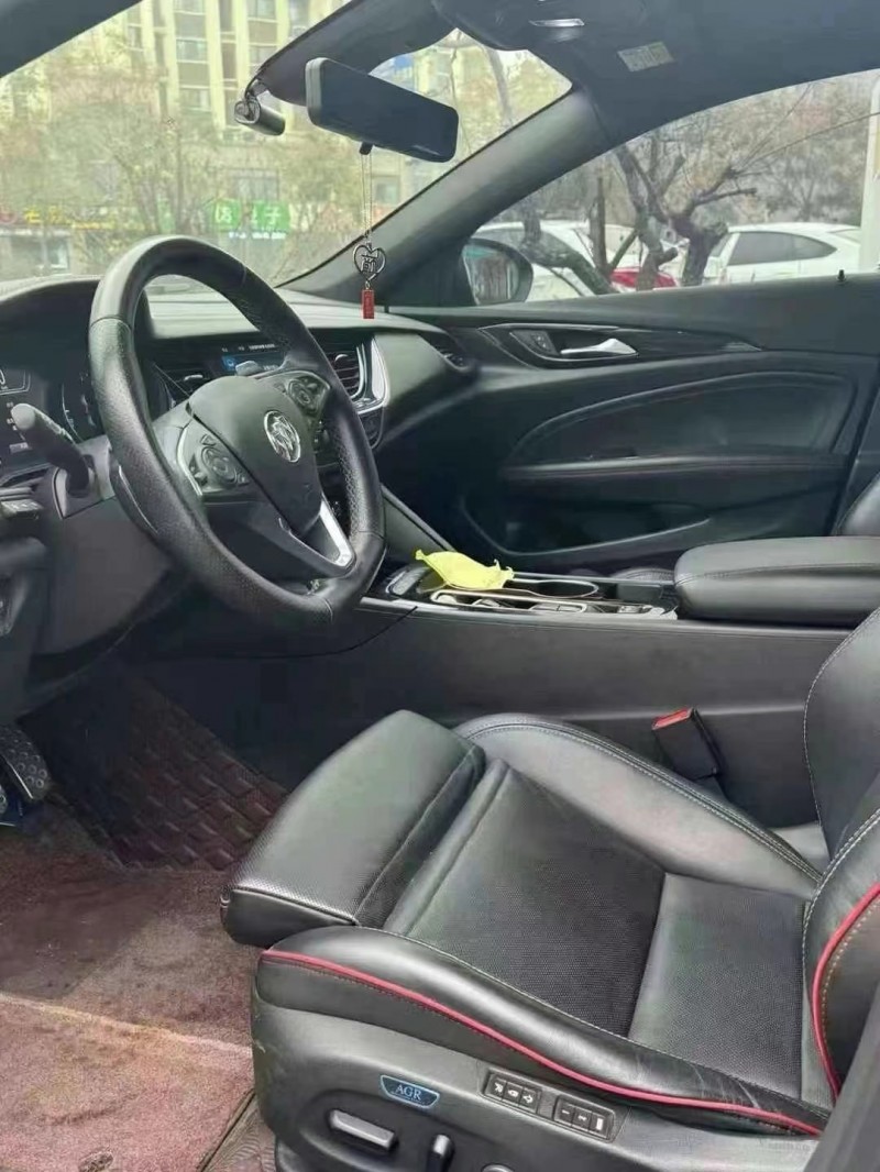 菏泽21年别克君威7