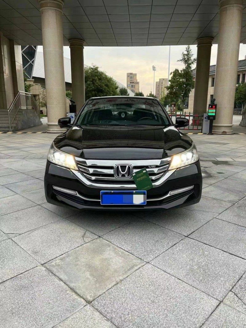 菏泽14年本田雅阁1