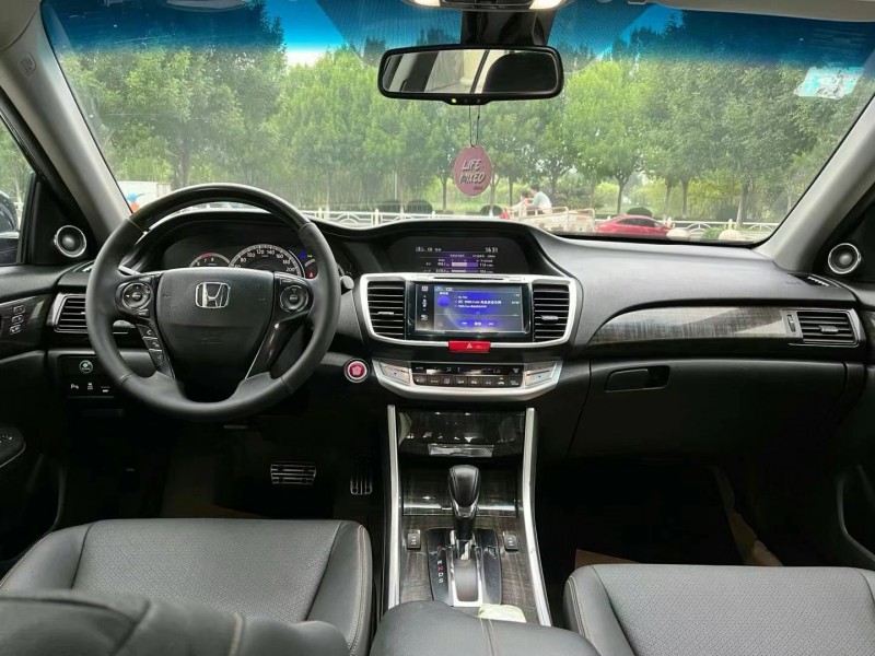 菏泽14年本田雅阁7