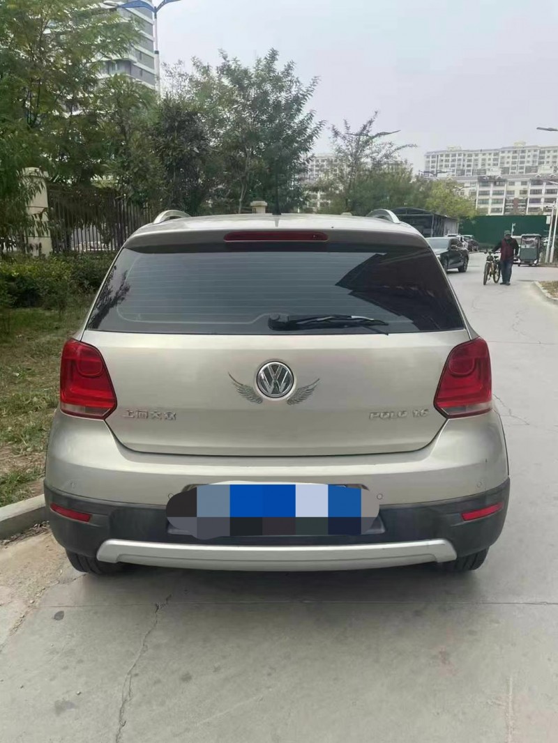 济宁12年大众polo3