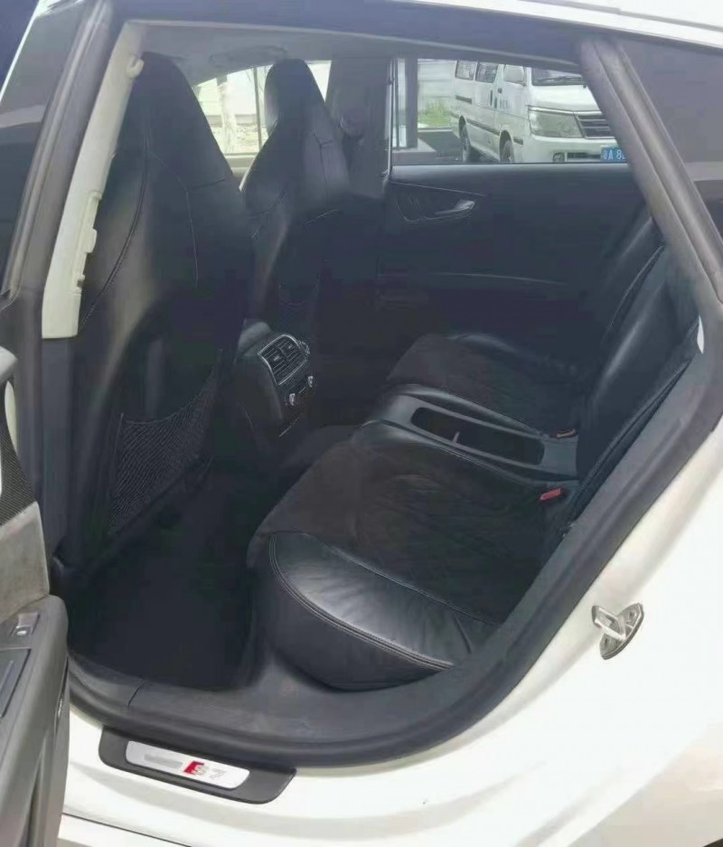 深圳13年奥迪S75