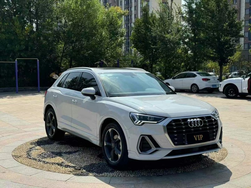 青岛23年奥迪Q33