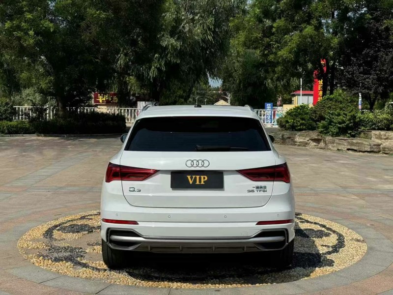 青岛23年奥迪Q39