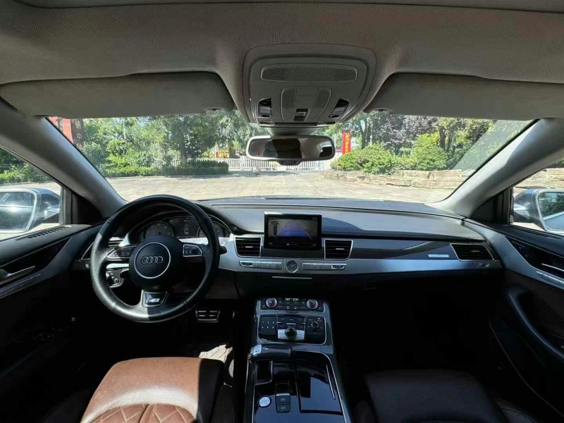 青岛14年奥迪S84