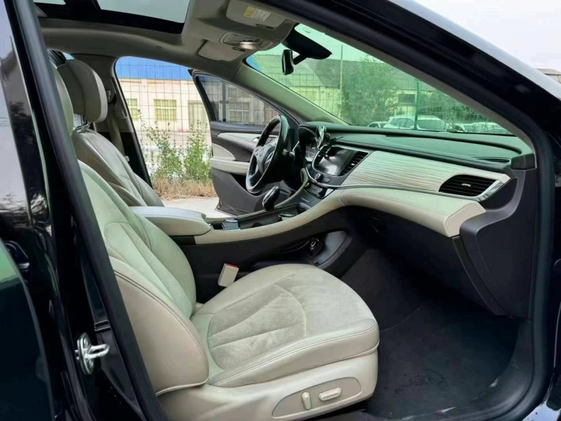 徐州17年别克君越5