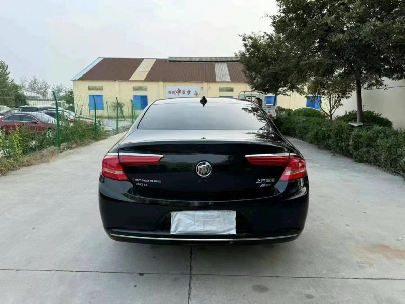 徐州17年别克君越9