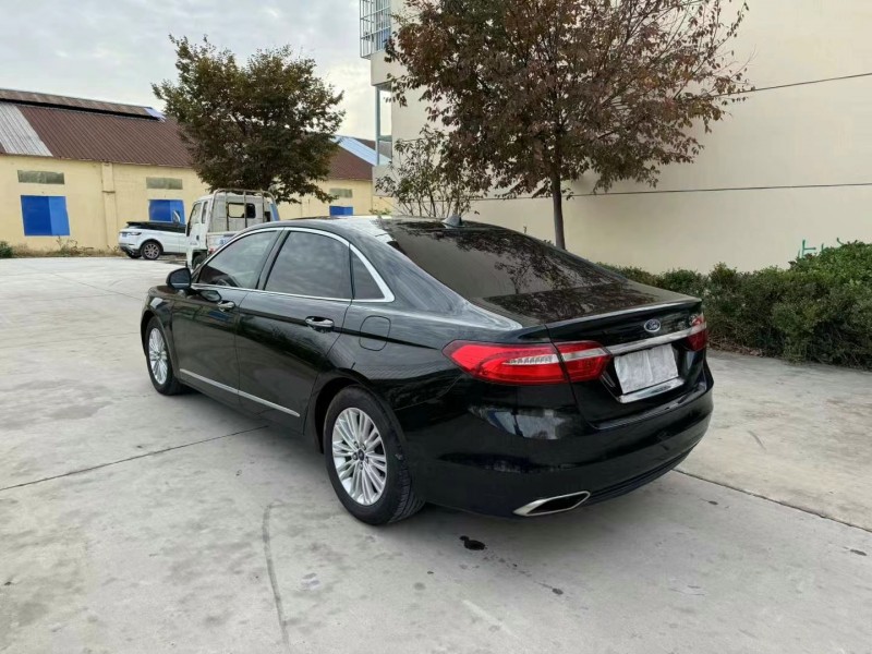 徐州16年福特金牛座3