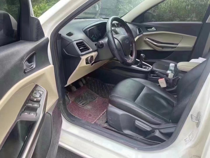 廊坊18年福特福睿斯6