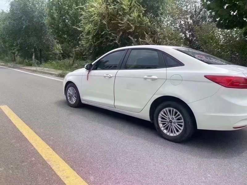 廊坊18年福特福睿斯7