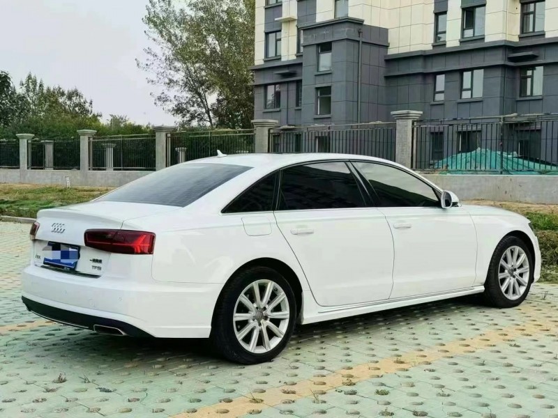 臨沂17年奧迪A6L6