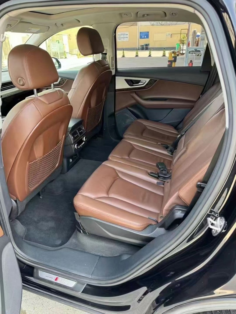 菏泽17年奥迪Q78