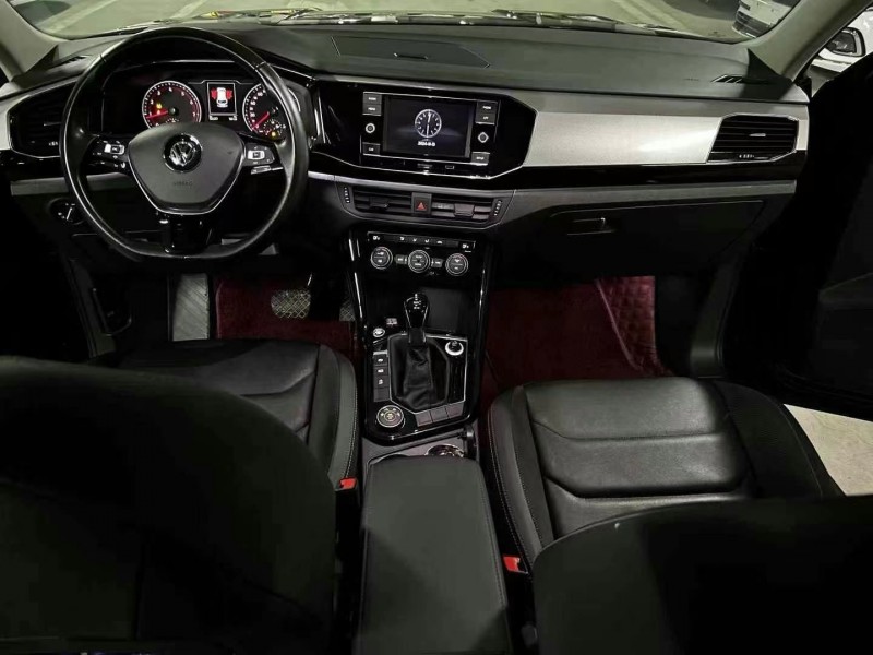 成都20年大众探岳3