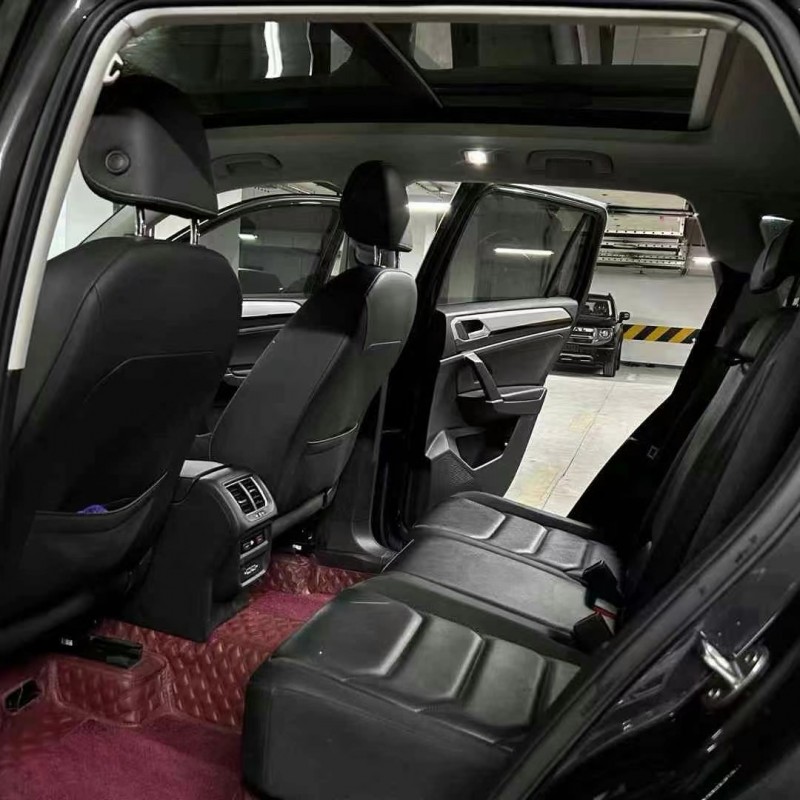 成都20年大众探岳6