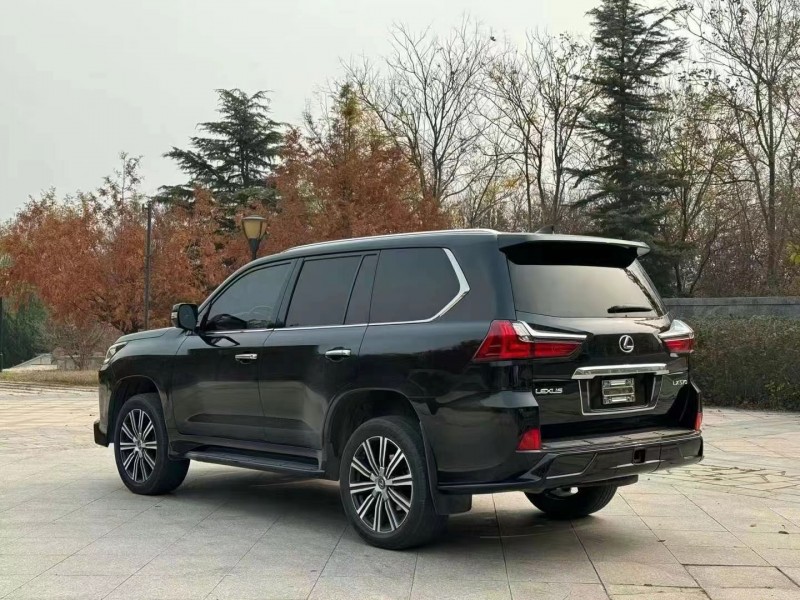 泰安20年雷克薩斯LX7