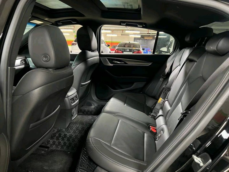 成都23年凯迪拉克XTS7