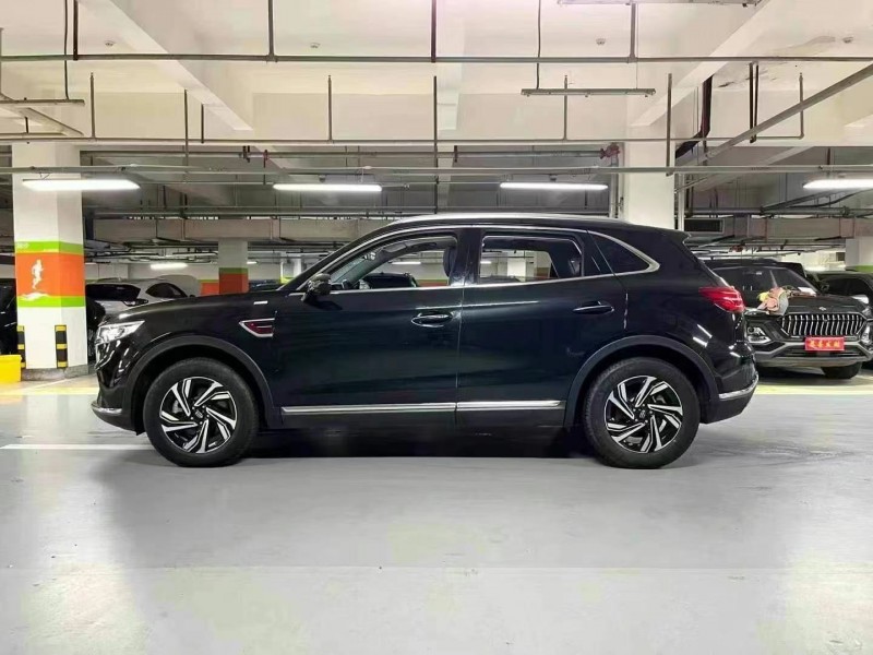 成都22年红旗HS52