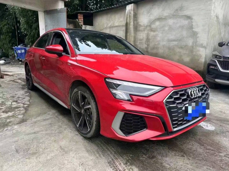 成都21年奥迪A33